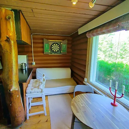 Cozy Creekside With Sauna, Near Oulu