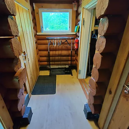 Cozy Creekside With Sauna, Near Сasa de vacaciones Oulu